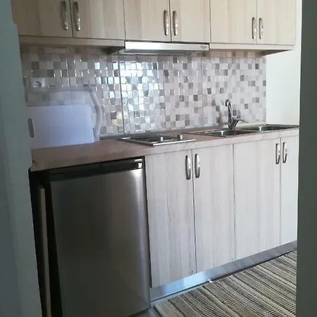 Kos-takis & 3* Himare