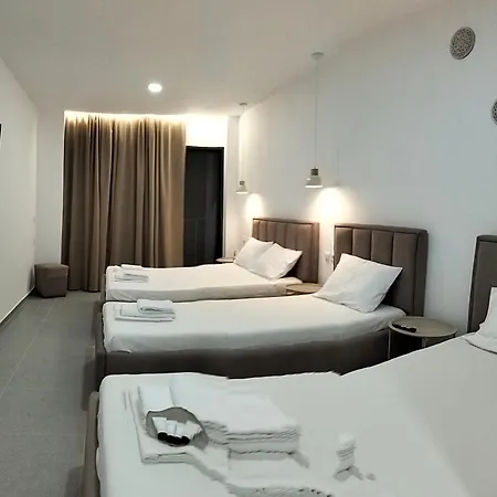 Kitakos & فندق مبيت وإفطار 3*