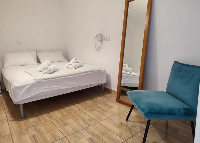Kos-takis & Bed & Breakfast 3*